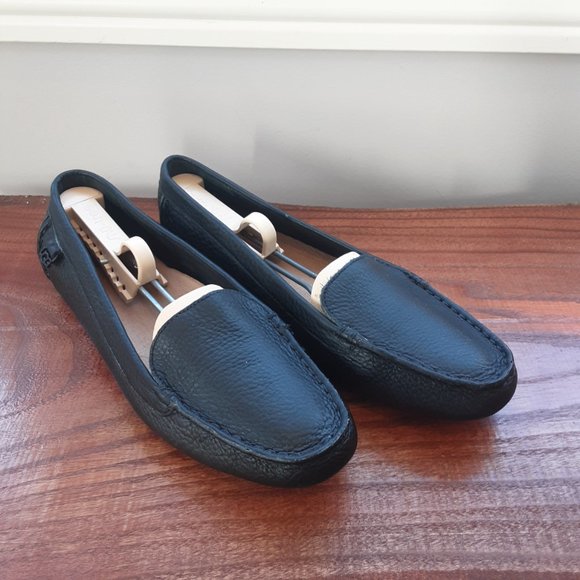 UGG Shoes - UGG Flores Black Leather Loafer Flats Driving Shoe Size 8